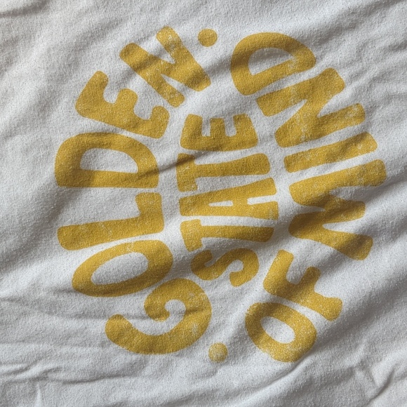 3 for $10 / GAP / Graphic Tee / M - Picture 2 of 4